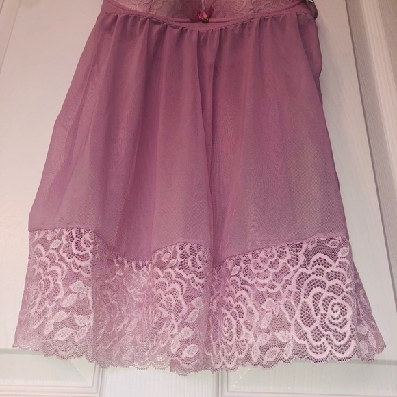 Daisy Fuentes intimates set - Picture 3 of 4